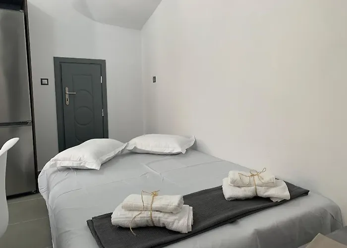 Thania's House ,4 Minutes From The Center Of Hermoulis * Ermúpoli