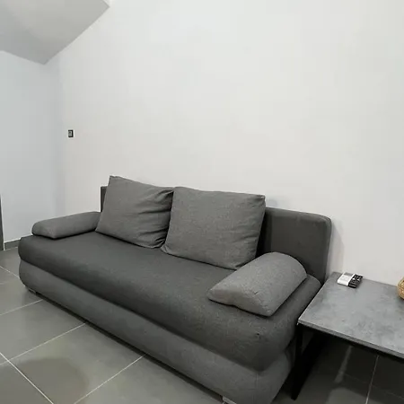 Apartment Thania's House ,4 Minutes From The Center Of Hermoulis