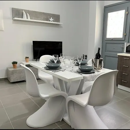 Apartment Thania's House ,4 Minutes From The Center Of Hermoulis Ermoupoli