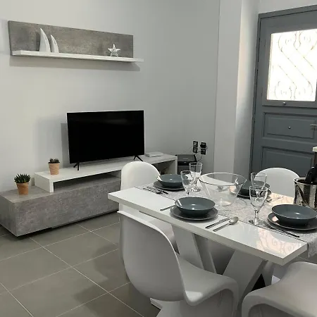 Thania's House ,4 Minutes From The Center Of Hermoulis