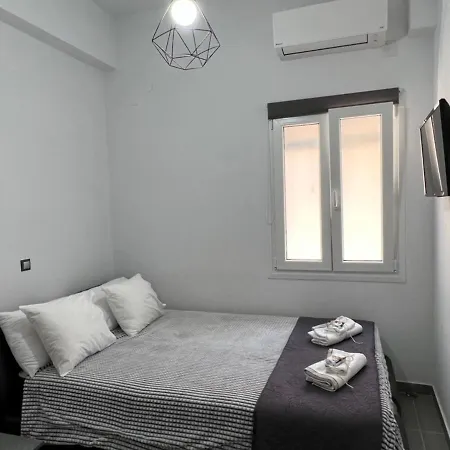 Thania's House ,4 Minutes From The Center Of Hermoulis *