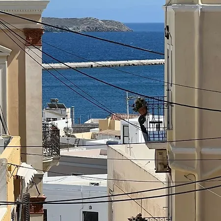 Thania's House ,4 Minutes From The Center Of Hermoulis Ermoupoli