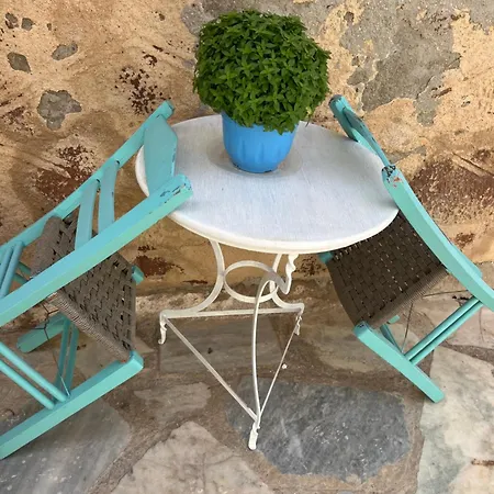 Thania's House ,4 Minutes From The Center Of Hermoulis Apartment *